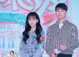 娱乐圈吃瓜姿势,揭秘明星幕后那些事儿