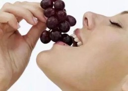 娱乐吃瓜酱吃葡萄